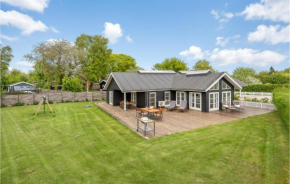 Amazing Home In Rødvig Stevns With Kitchen, Rødvig